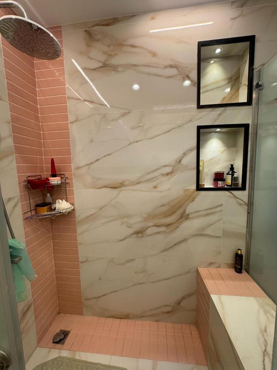 Apartment 9394 فاخرة 2828 في 010 المهندسين *